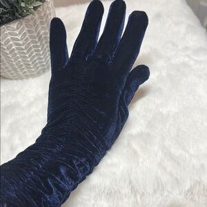 Elegant Navy Velvet Long Pleated Women’s Gloves